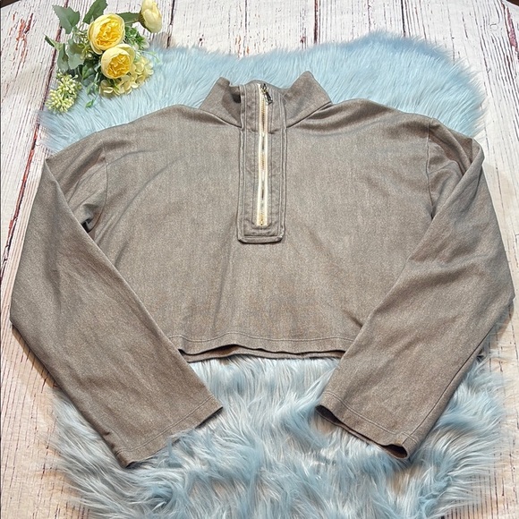 The Porch Organic Cotton Grey Cropped Quarter Zip sz M - Picture 1 of 9